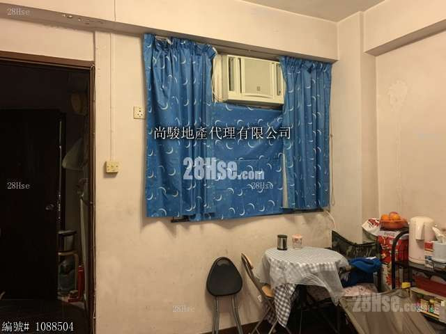 华兴楼 售盘 2 房 , 1 浴室 414 平方尺