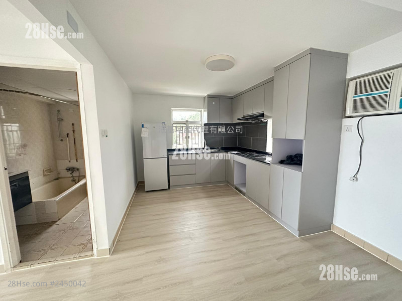 Village House Rental 4 Bedrooms , 3 Bathrooms 1,260 ft² Village House Rental 4 Bedrooms , 3 Bathrooms 1,260 ft²