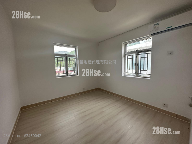 Village House Rental 4 Bedrooms , 3 Bathrooms 1,260 ft² Village House Rental 4 Bedrooms , 3 Bathrooms 1,260 ft²