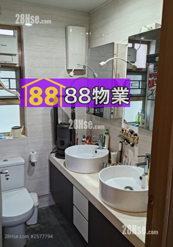 Village Sell 5+ Bedrooms , 5+ Bathrooms 1,400 ft² Village Sell 5+ Bedrooms , 5+ Bathrooms 1,400 ft²