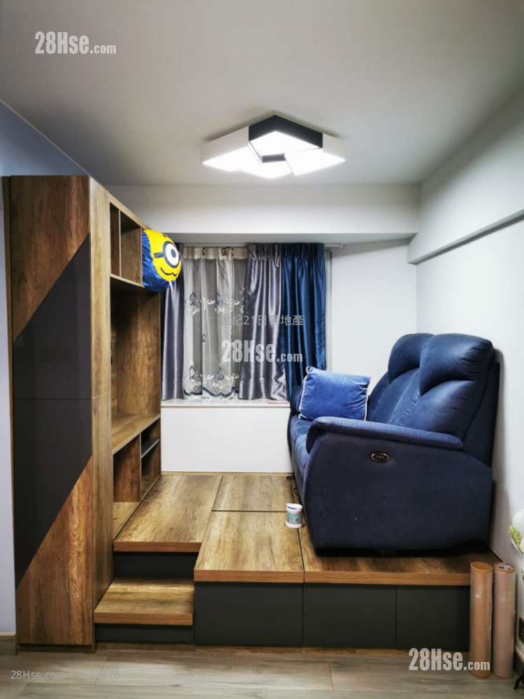 Full Wealth Gardens Sell 2 Bedrooms , 1 Bathroom 450 ft² Full Wealth Gardens Sell 2 Bedrooms , 1 Bathroom 450 ft²