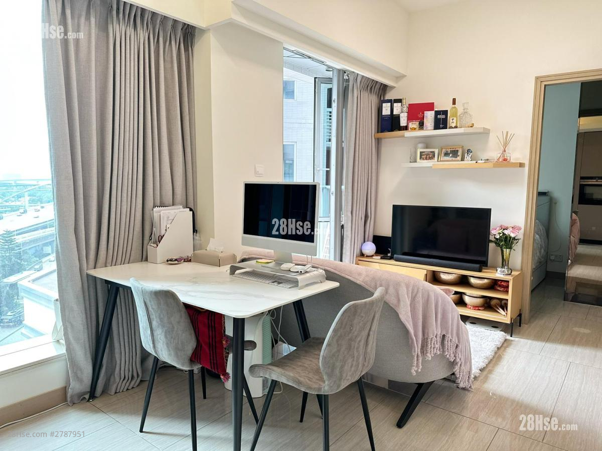 Cullinan West Sell 1 Bedroom , 1 Bathroom 371 ft² Cullinan West Sell 1 Bedroom , 1 Bathroom 371 ft²