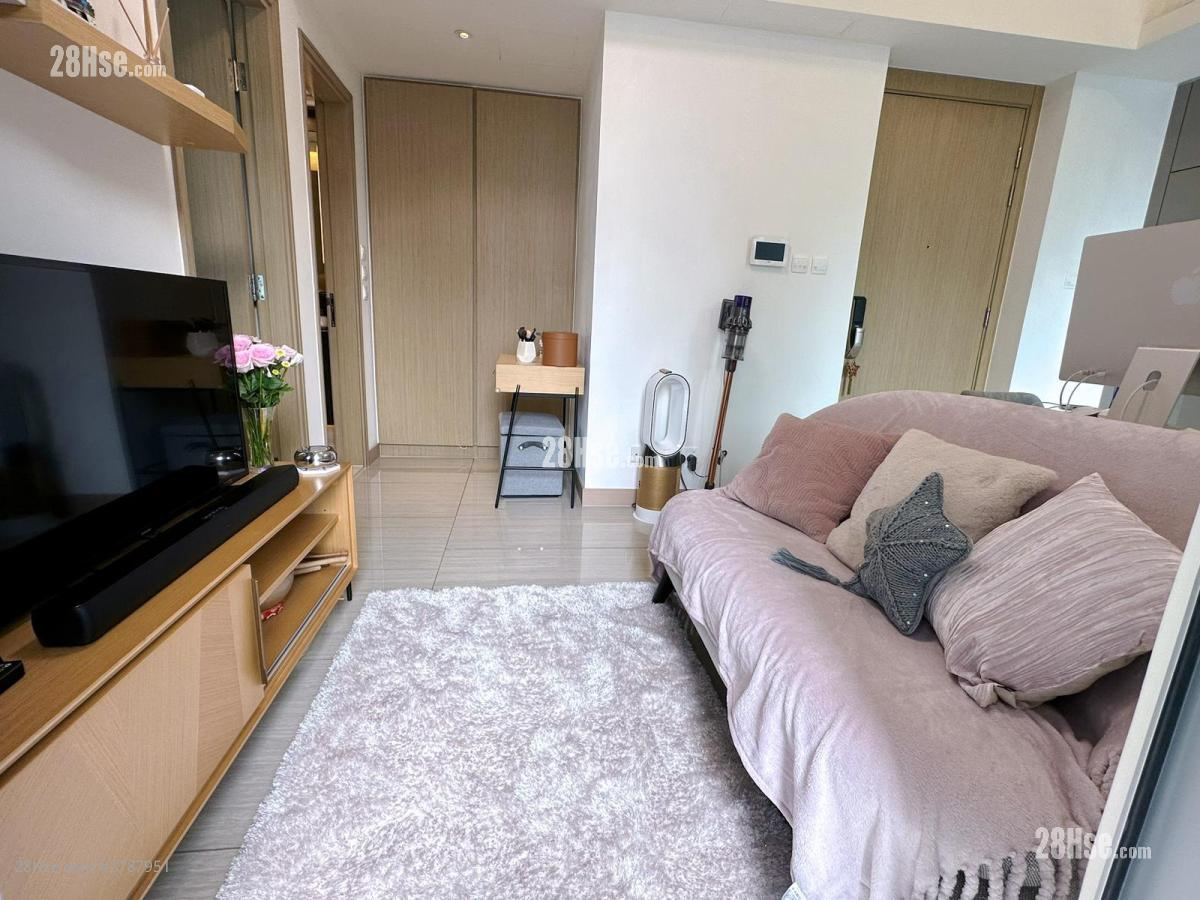 Cullinan West Sell 1 Bedroom , 1 Bathroom 371 ft² Cullinan West Sell 1 Bedroom , 1 Bathroom 371 ft²