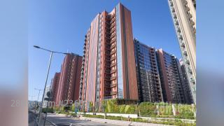 Centra Horizon Building: Centra Horizon II 海日灣II, 位於創新路18號，設有12座，提供1,408個單位，實用面積由實用面積由243至2,828平方呎，間隔為開放式至4房（連雙套房）及儲物室連廁。