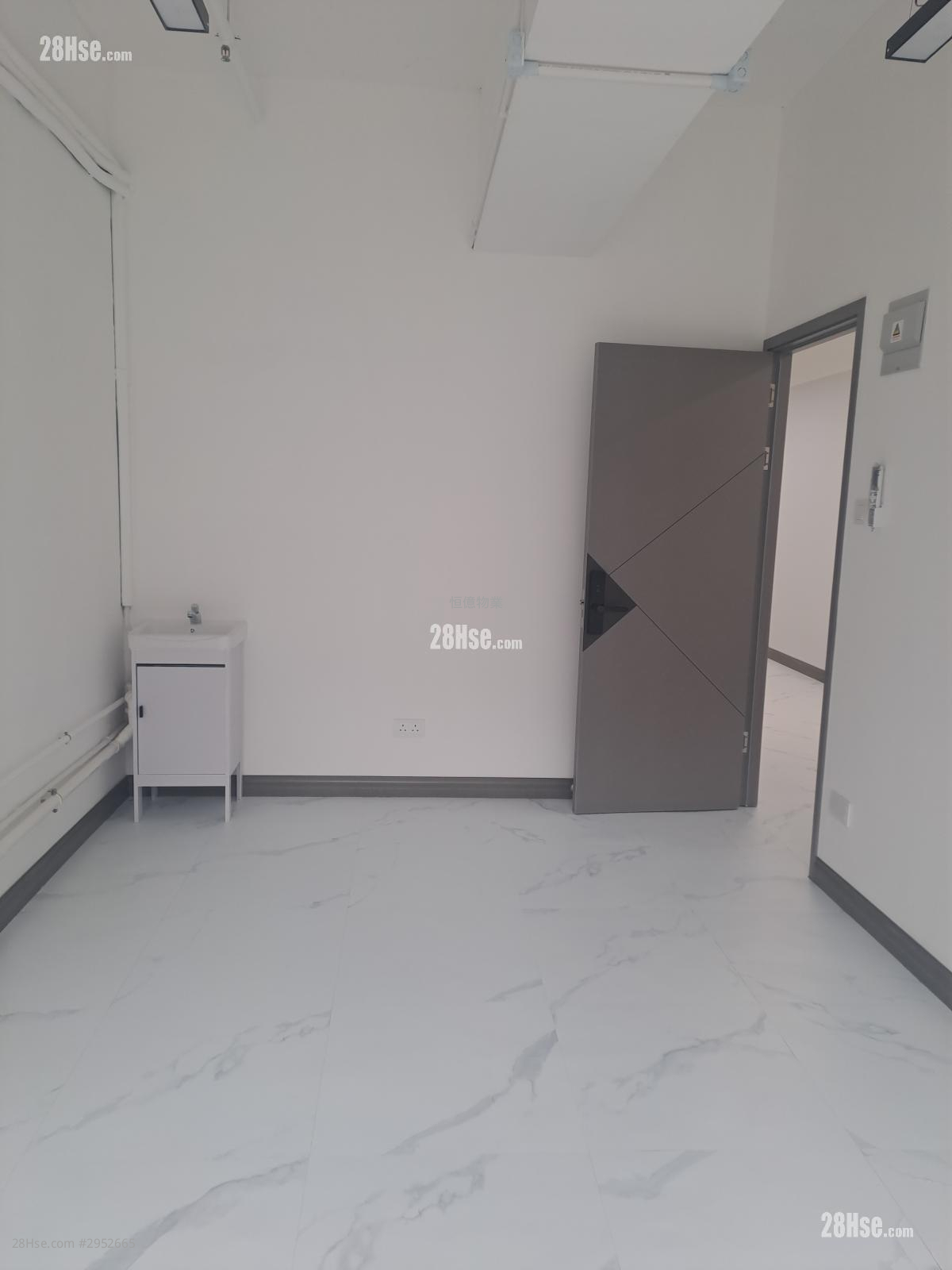 Hong Man Industrial Centre Rental Hong Man Industrial Centre Rental