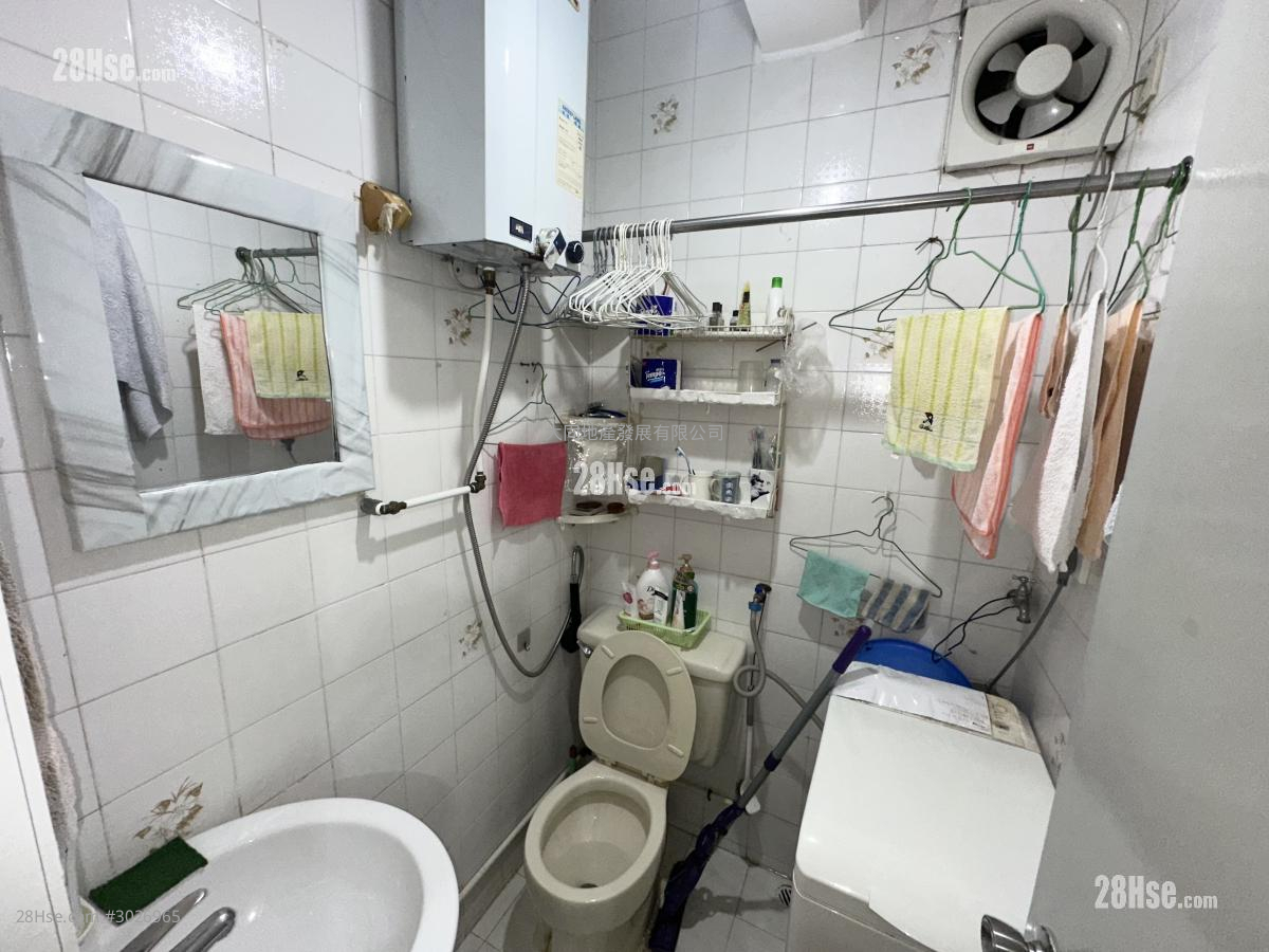 Wah Fat Mansion Sell 3 Bedrooms , 1 Bathroom 349 ft² Wah Fat Mansion Sell 3 Bedrooms , 1 Bathroom 349 ft²