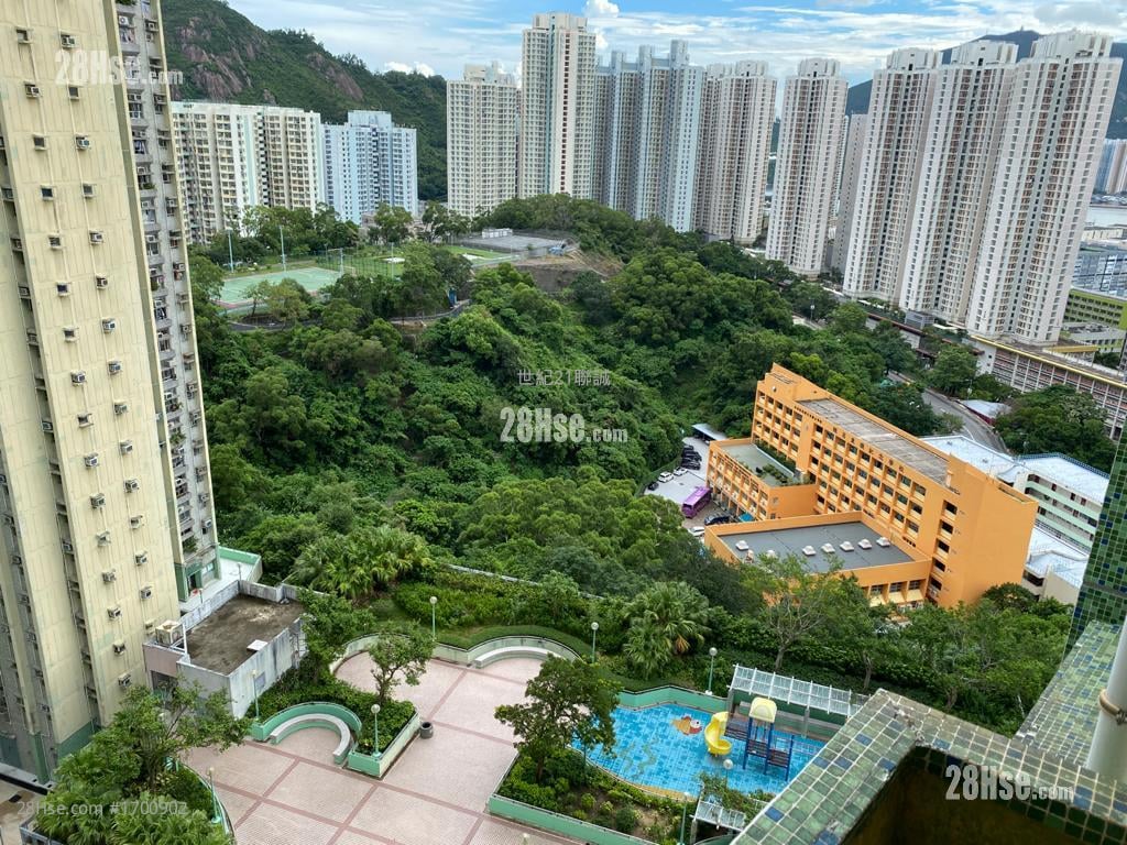 Hong Pak Court Sell 3 Bedrooms , 1 Bathroom 554 ft²