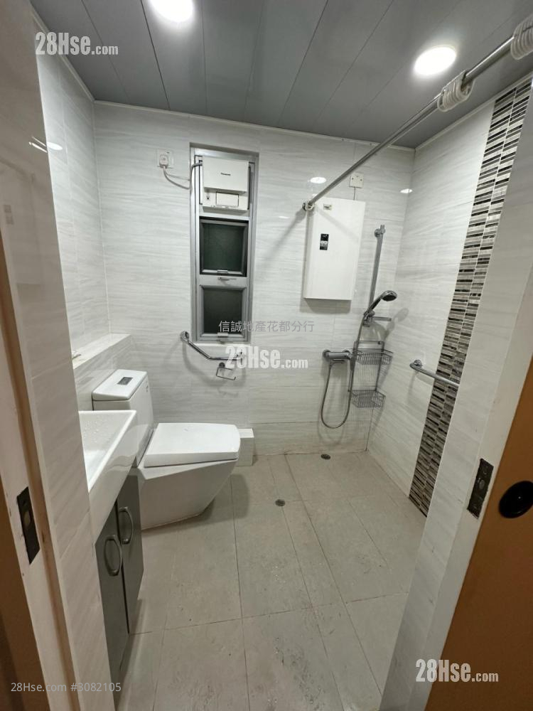Flora Plaza Rental 2 Bedrooms , 1 Bathroom 370 ft² Flora Plaza Rental 2 Bedrooms , 1 Bathroom 370 ft²