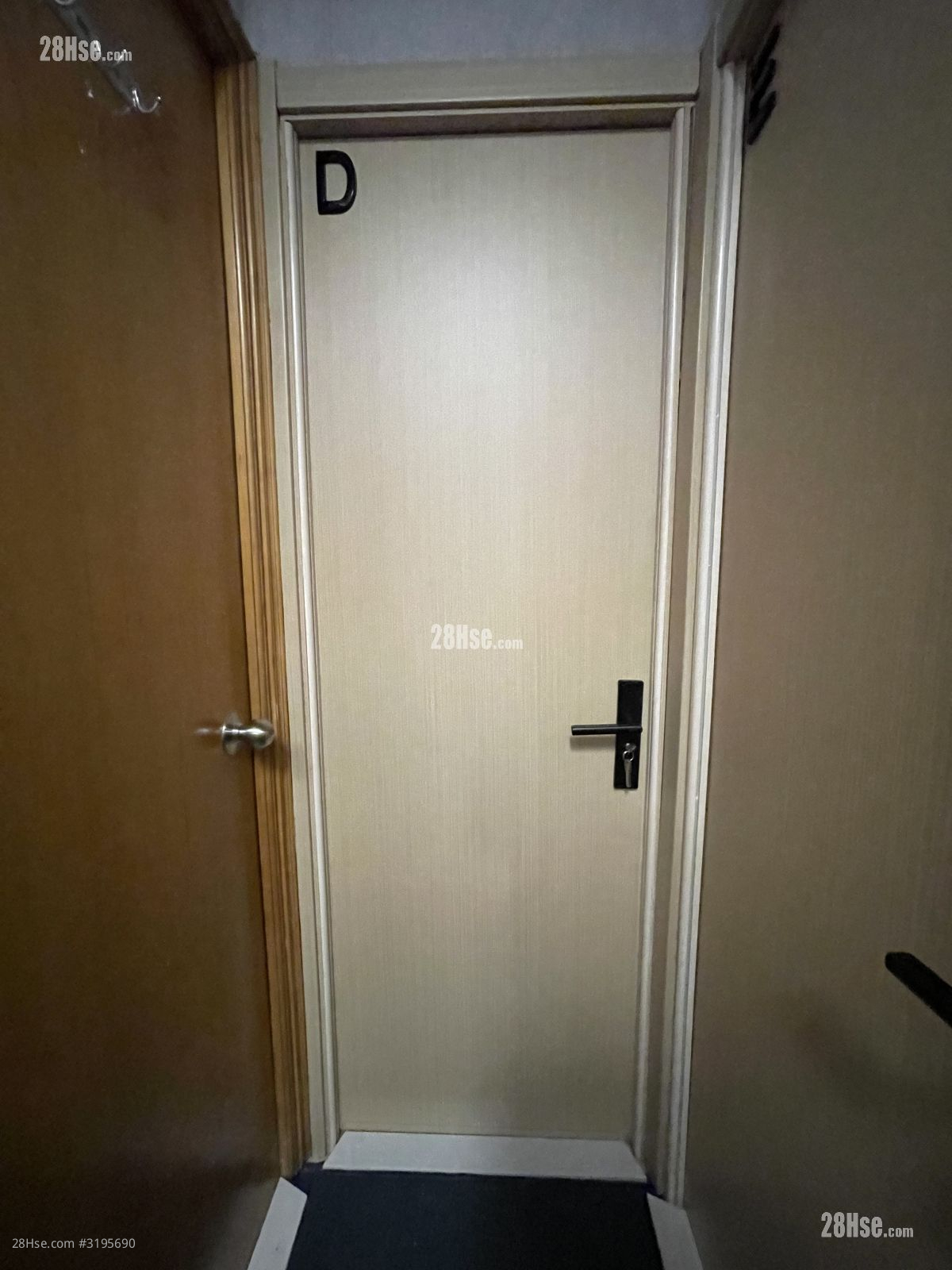 Yam Yuen Mansion Rental 5+ Bedrooms , 2 Bathrooms 77 ft² Yam Yuen Mansion Rental 5+ Bedrooms , 2 Bathrooms 77 ft²