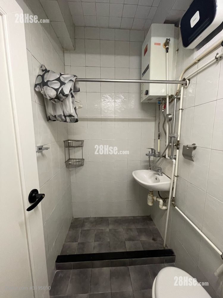 Yam Yuen Mansion Rental 5+ Bedrooms , 2 Bathrooms 77 ft² Yam Yuen Mansion Rental 5+ Bedrooms , 2 Bathrooms 77 ft²