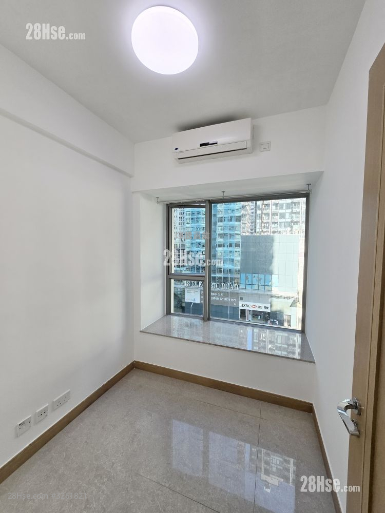 Diva Sell 721 ft² Diva Sell 721 ft²