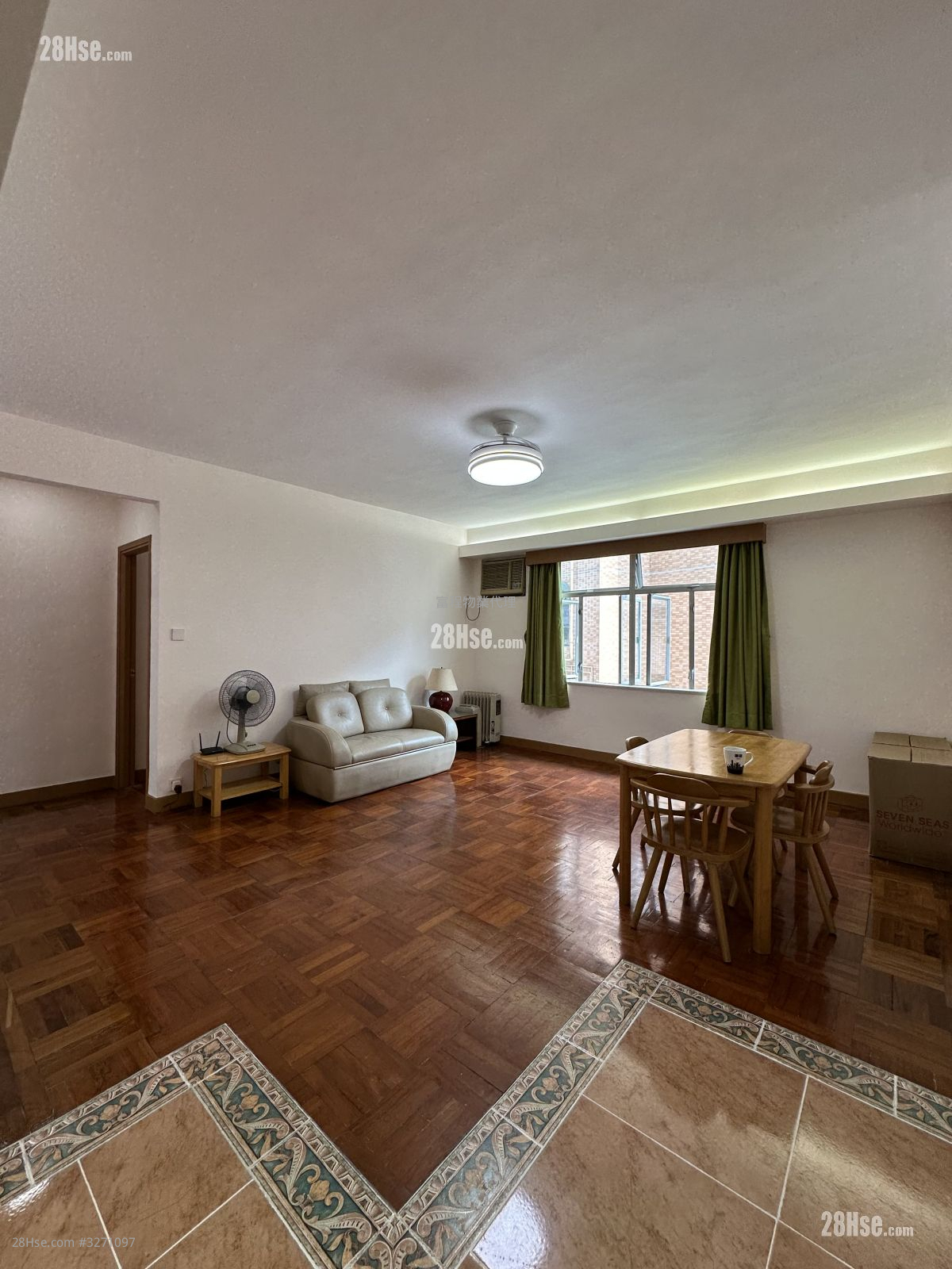 卓雅花園 售盤 3 房 , 2 浴室 750 平方呎 卓雅花園 售盤 3 房 , 2 浴室 750 平方呎