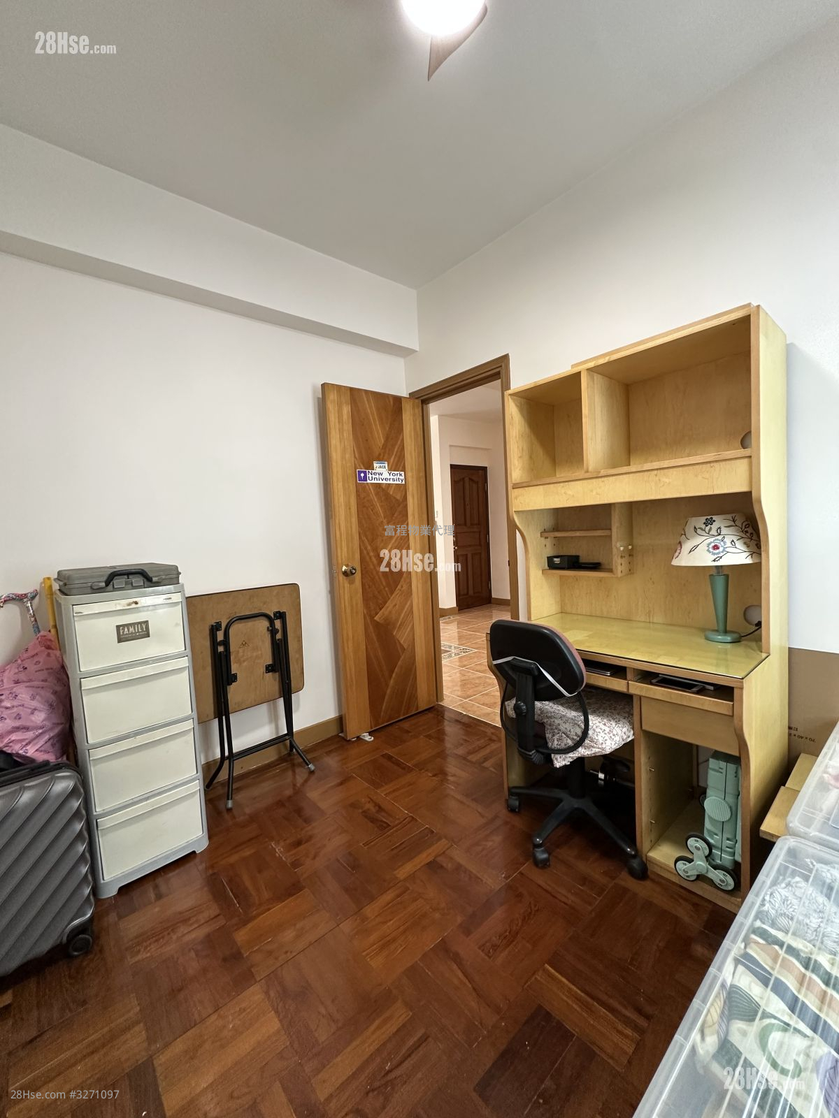 卓雅花園 售盤 3 房 , 2 浴室 750 平方呎 卓雅花園 售盤 3 房 , 2 浴室 750 平方呎