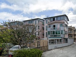 Silver Lake Garden Building