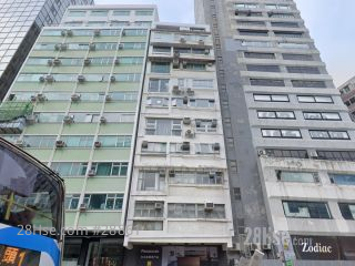  摩理臣山道76號 大廈