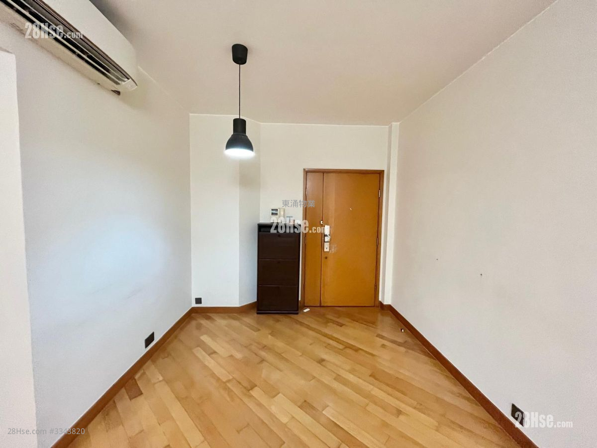 藍天海岸 售盤 3 房 , 2 浴室 781 平方呎 藍天海岸 售盤 3 房 , 2 浴室 781 平方呎