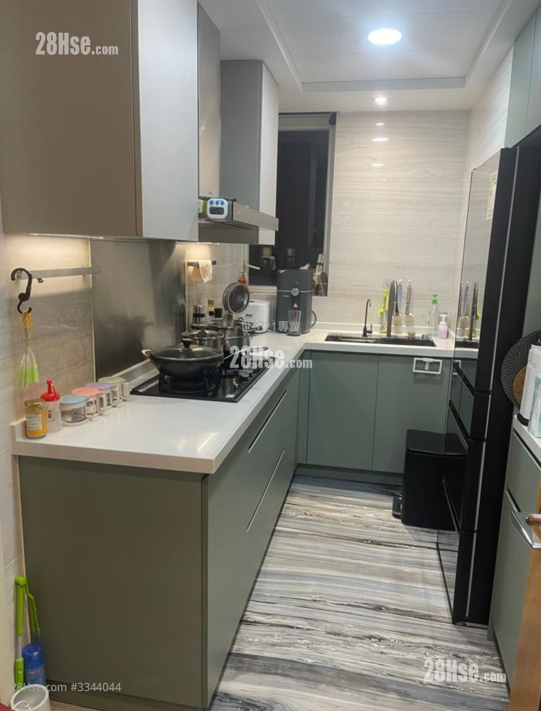 壹號雲頂 售盤 4 房 , 2 浴室 1,084 平方呎 壹號雲頂 售盤 4 房 , 2 浴室 1,084 平方呎