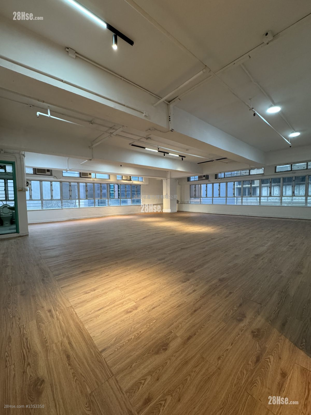 開聯工業中心 租盤 開放式間隔 , 1 廁所 開聯工業中心 租盤 開放式間隔 , 1 廁所