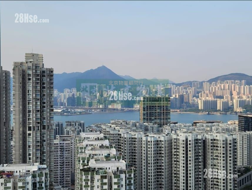 Kornhill Sell 3 Bedrooms , 2 Bathrooms 947 ft² Kornhill Sell 3 Bedrooms , 2 Bathrooms 947 ft²