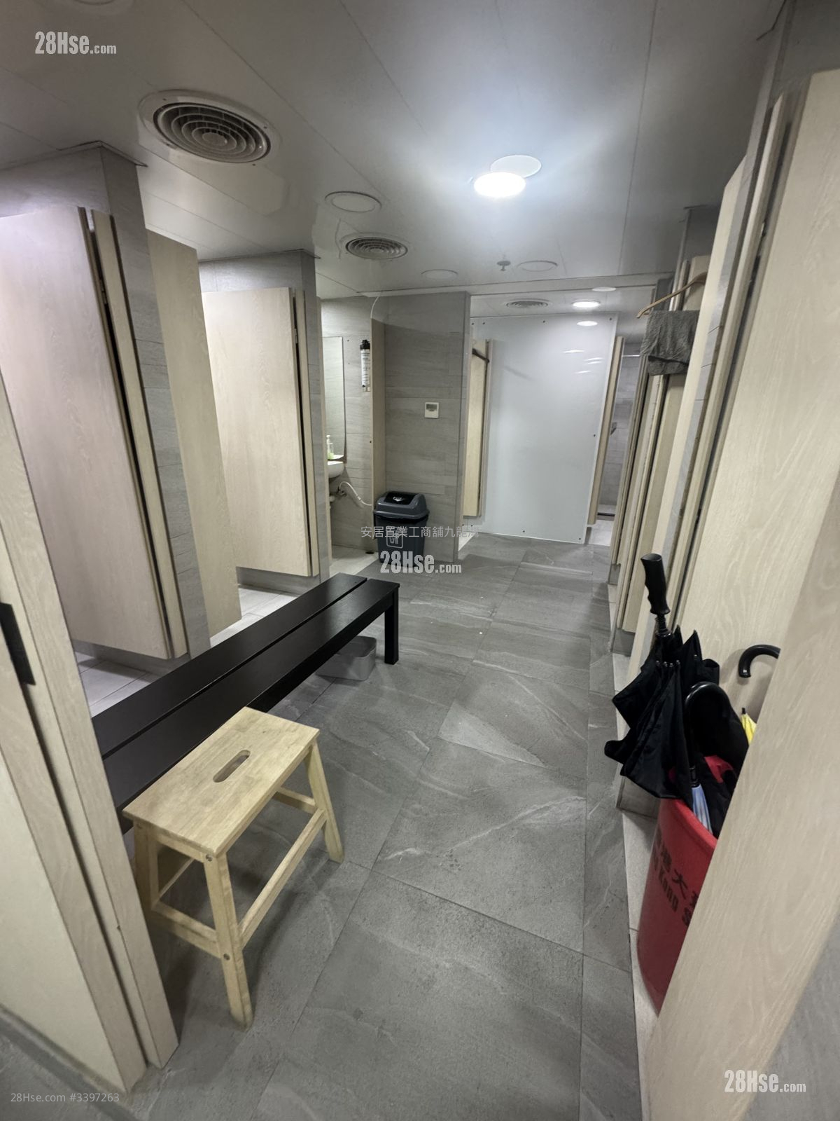 鴻力工業中心 售盤 3 廁所 鴻力工業中心 售盤 3 廁所