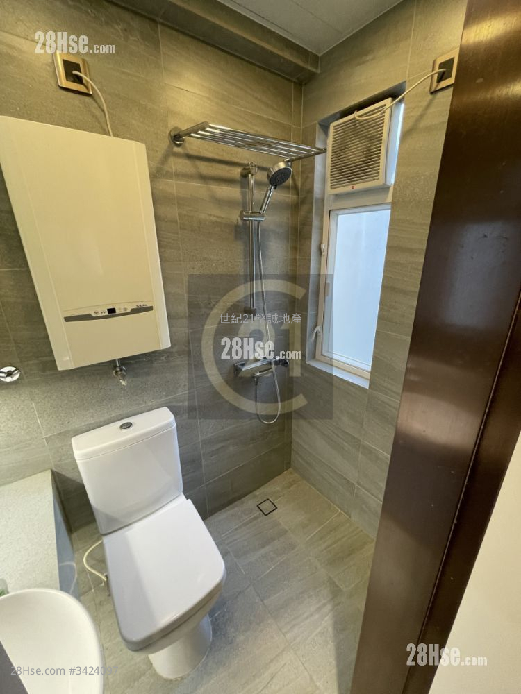 Mannie Garden Sell Studio , 1 Bathroom 203 ft² Mannie Garden Sell Studio , 1 Bathroom 203 ft²