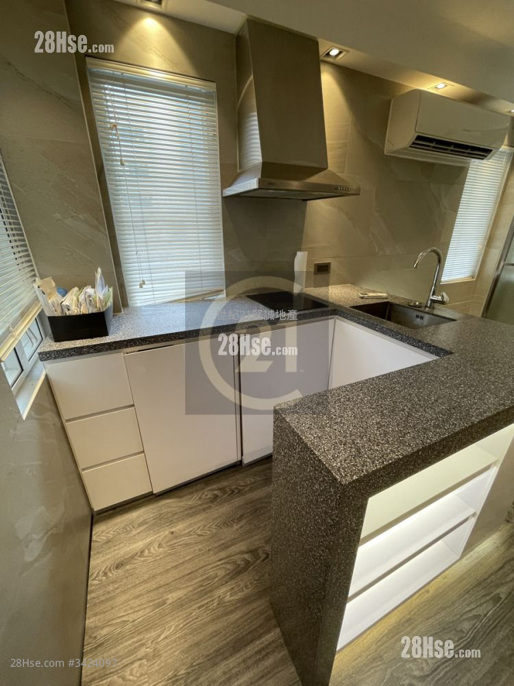 Mannie Garden Sell Studio , 1 Bathroom 203 ft² Mannie Garden Sell Studio , 1 Bathroom 203 ft²