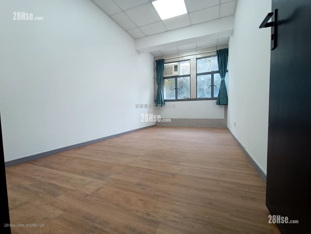 Universal Industrial Centre Rental Universal Industrial Centre Rental