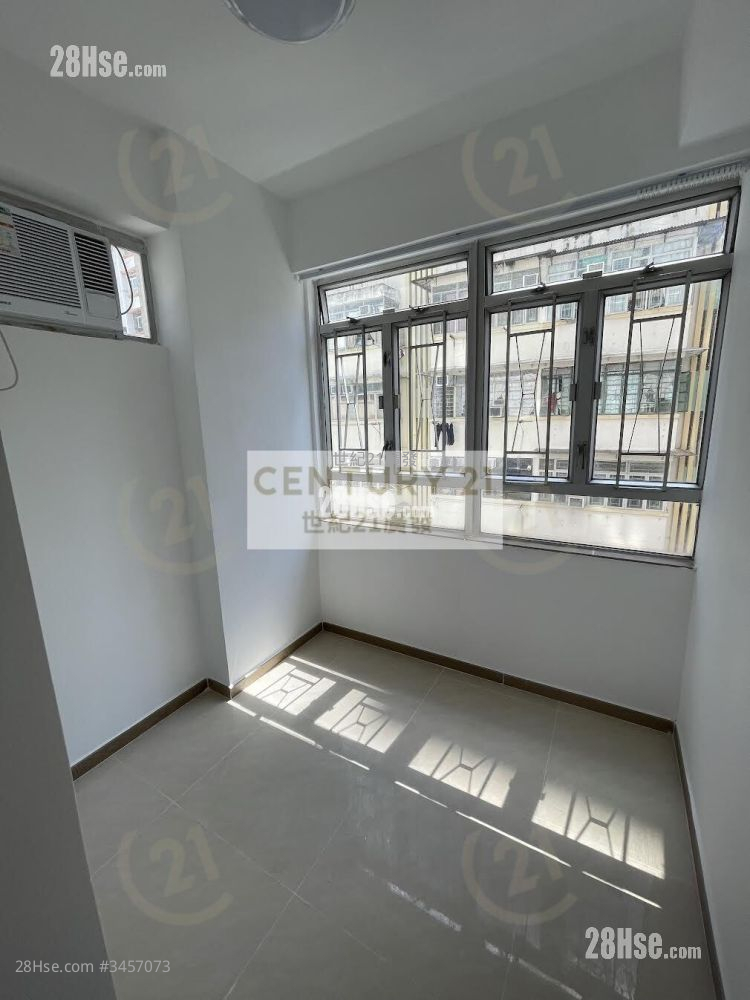 單幢樓房 售盤 2 房 , 1 浴室 285 平方呎 單幢樓房 售盤 2 房 , 1 浴室 285 平方呎