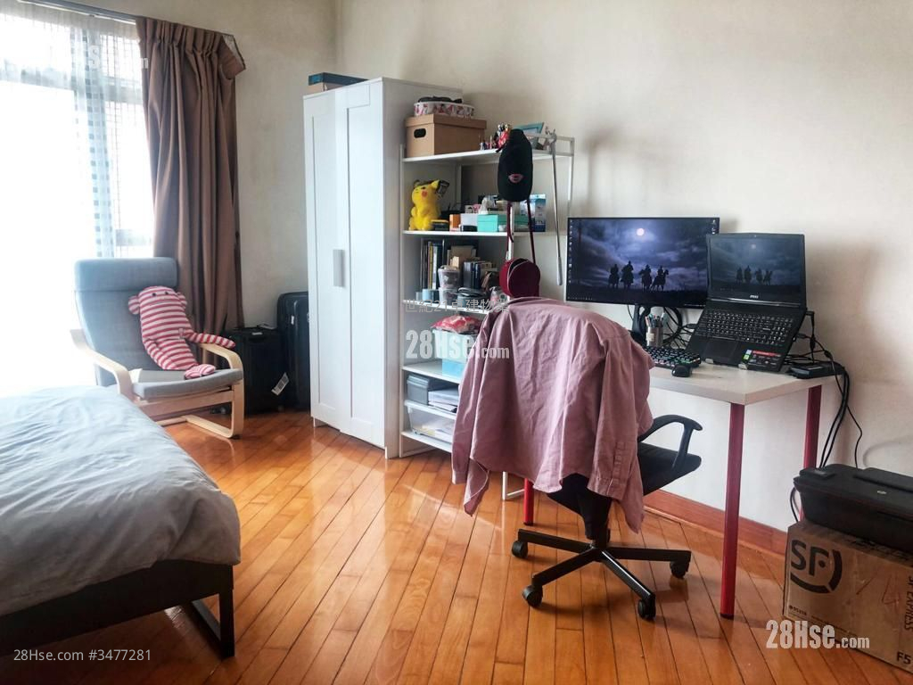 Royal Peninsula Sell Studio , 1 Bathroom 384 ft² Royal Peninsula Sell Studio , 1 Bathroom 384 ft²