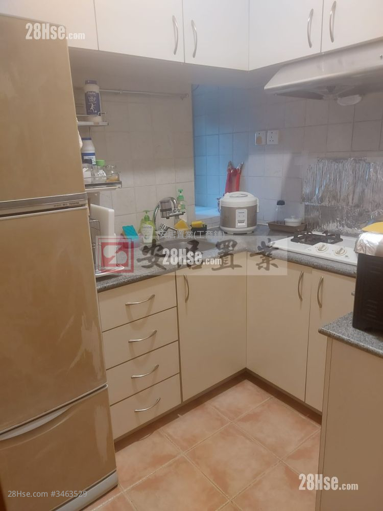 Neptune Terrace Sell 3 Bedrooms 700 ft² Neptune Terrace Sell 3 Bedrooms 700 ft²