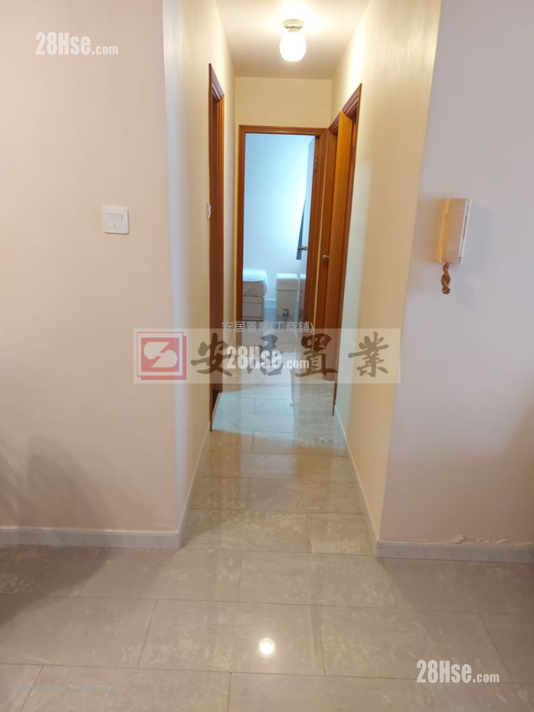 Neptune Terrace Sell 3 Bedrooms 700 ft² Neptune Terrace Sell 3 Bedrooms 700 ft²