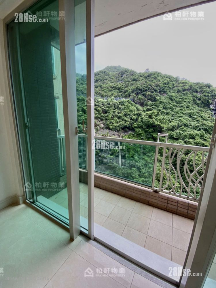 Casa 880 售盤 4 房 , 2 浴室 792 平方呎