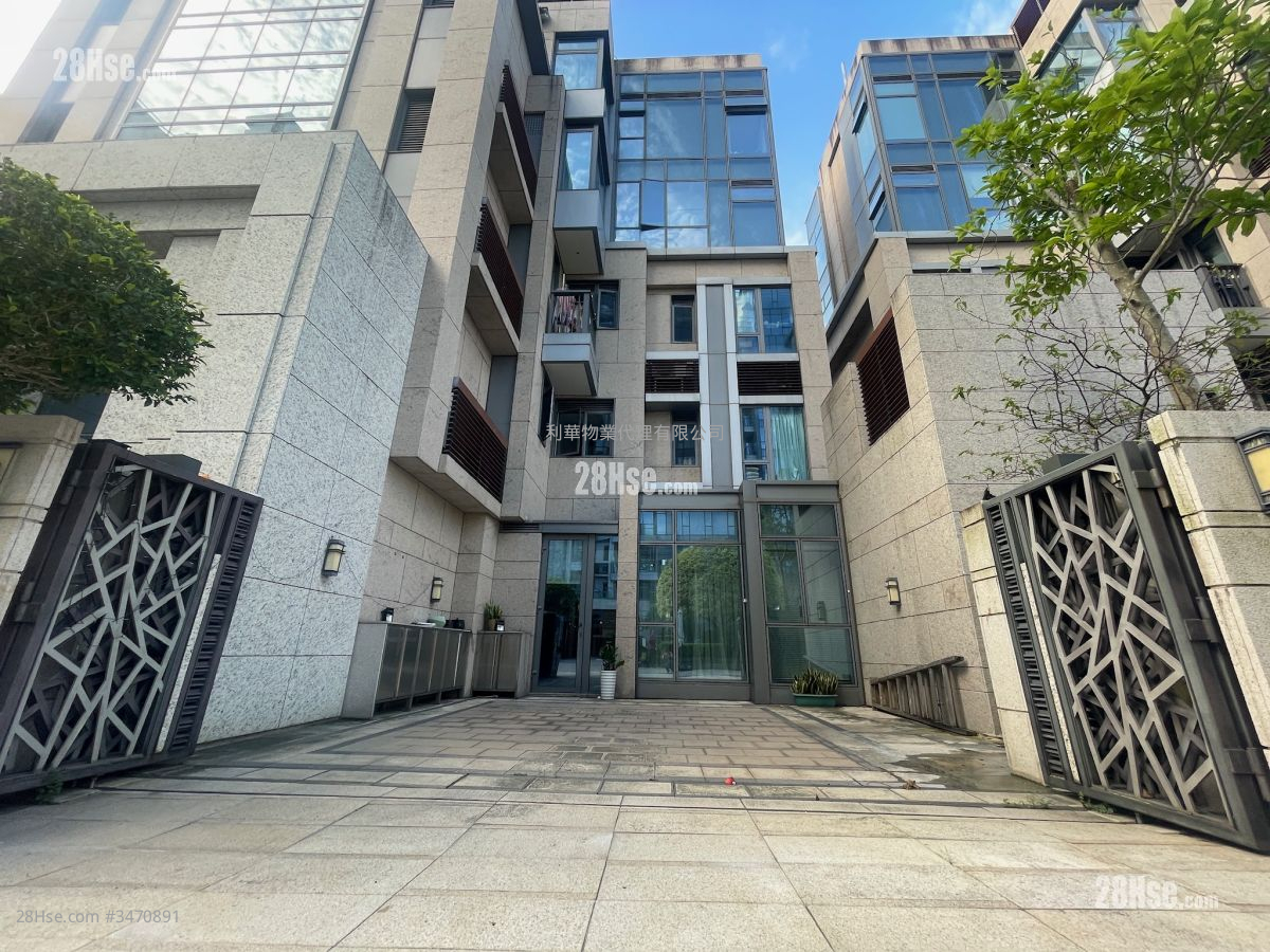 Riva Rental 3 Bedrooms , 3 Bathrooms 1,259 ft²