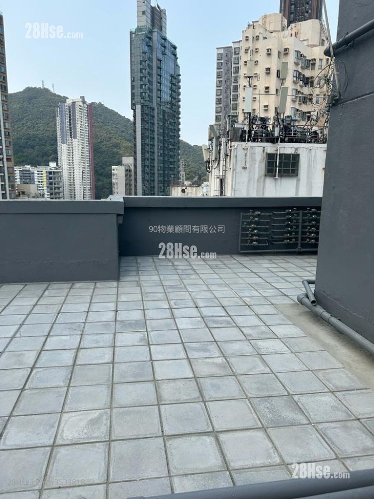翡翠阁 售盘 240 平方尺
