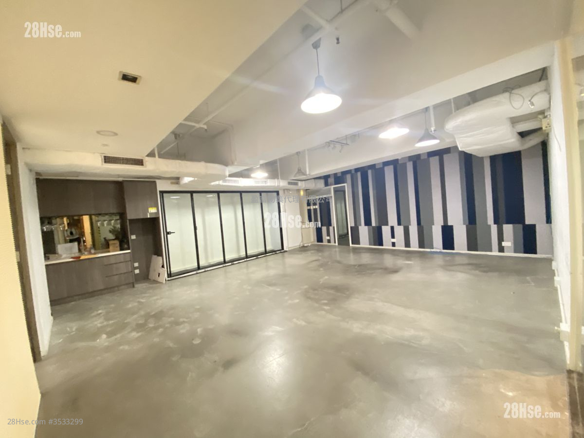 Pan Asia Centre Rental 4 Bedrooms , 2 Toilets Pan Asia Centre Rental 4 Bedrooms , 2 Toilets