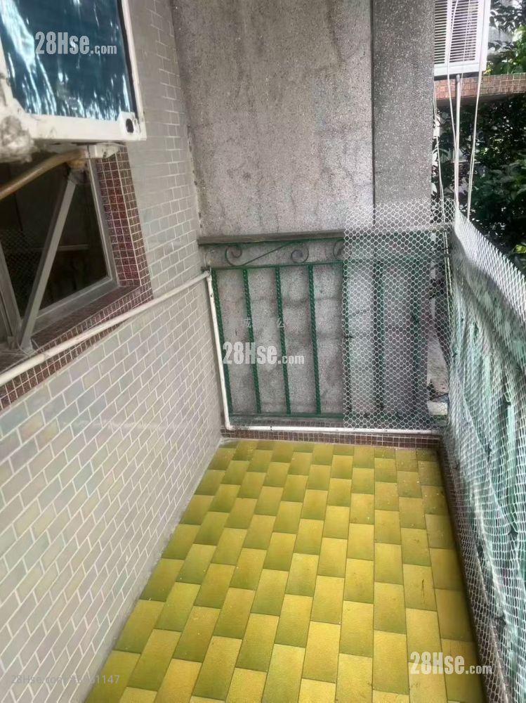 Village Rental 1 Bedroom , 1 Bathroom 350 ft² Village Rental 1 Bedroom , 1 Bathroom 350 ft²