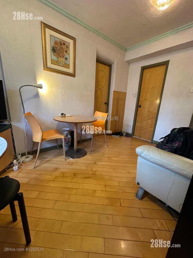 Seaview Garden Sell 1 Bedroom , 1 Bathroom 309 ft²