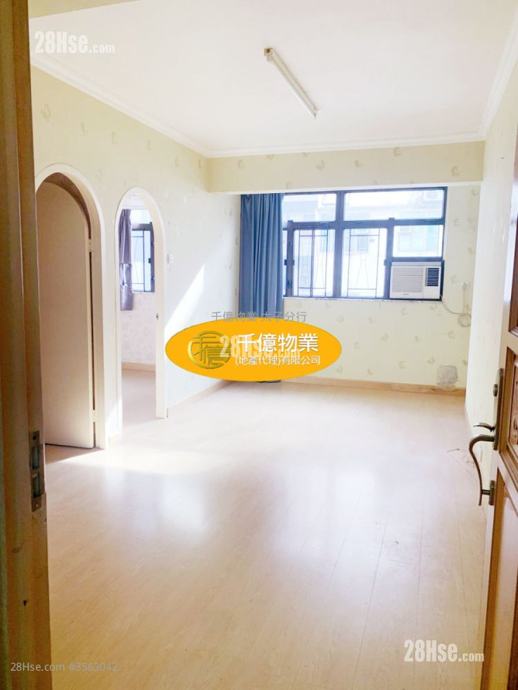Tung Fat Building Rental 2 Bedrooms , 1 Bathroom 390 ft²