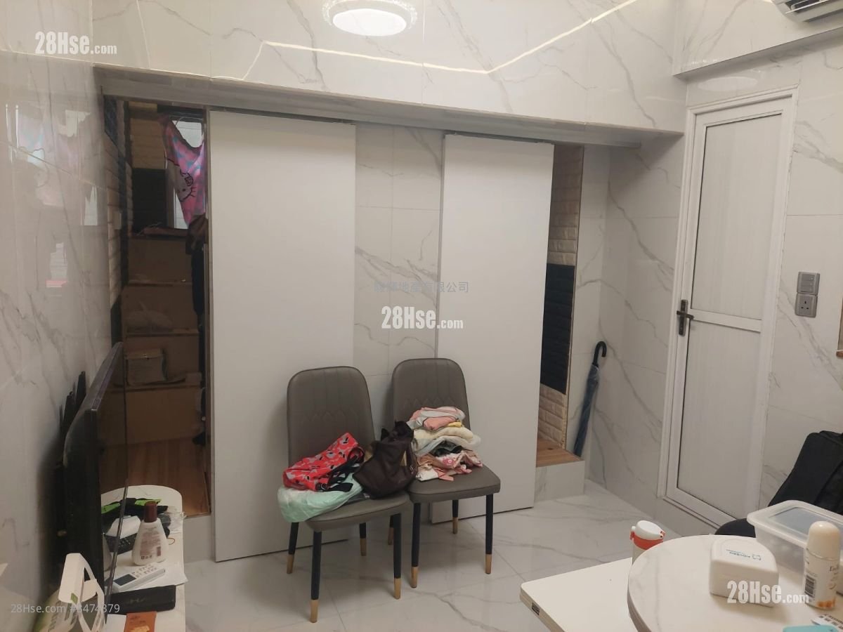 长兴大厦 售盘 2 房 , 1 浴室 260 平方尺