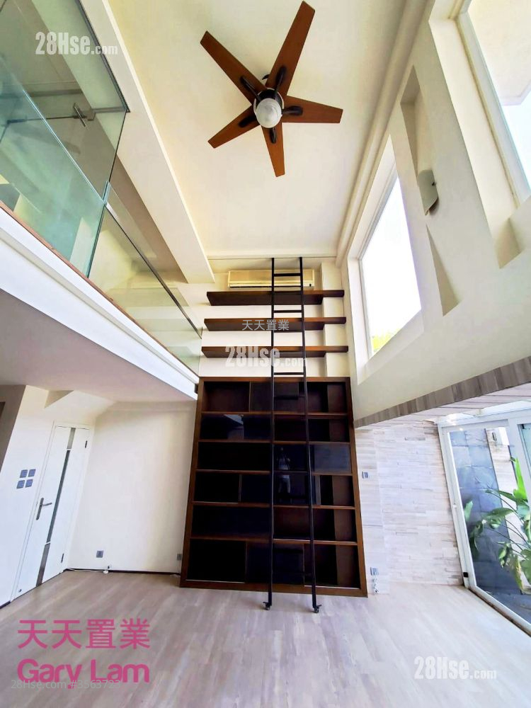 Silver Strand Lodge Rental 3 Bedrooms , 3 Bathrooms 1,893 ft² Silver Strand Lodge Rental 3 Bedrooms , 3 Bathrooms 1,893 ft²