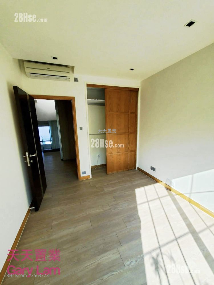 Silver Strand Lodge Rental 3 Bedrooms , 3 Bathrooms 1,893 ft² Silver Strand Lodge Rental 3 Bedrooms , 3 Bathrooms 1,893 ft²