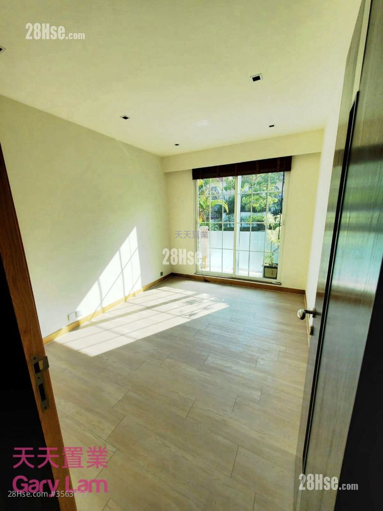 Silver Strand Lodge Rental 3 Bedrooms , 3 Bathrooms 1,893 ft² Silver Strand Lodge Rental 3 Bedrooms , 3 Bathrooms 1,893 ft²