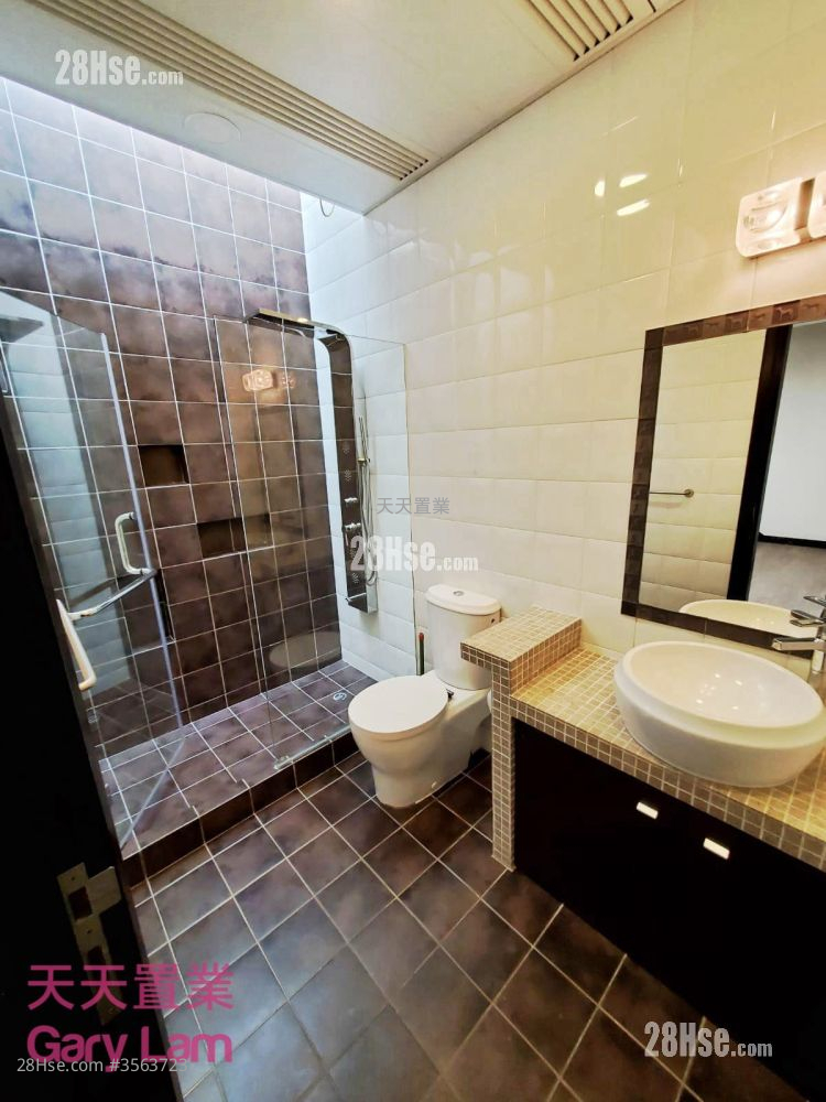 Silver Strand Lodge Rental 3 Bedrooms , 3 Bathrooms 1,893 ft² Silver Strand Lodge Rental 3 Bedrooms , 3 Bathrooms 1,893 ft²