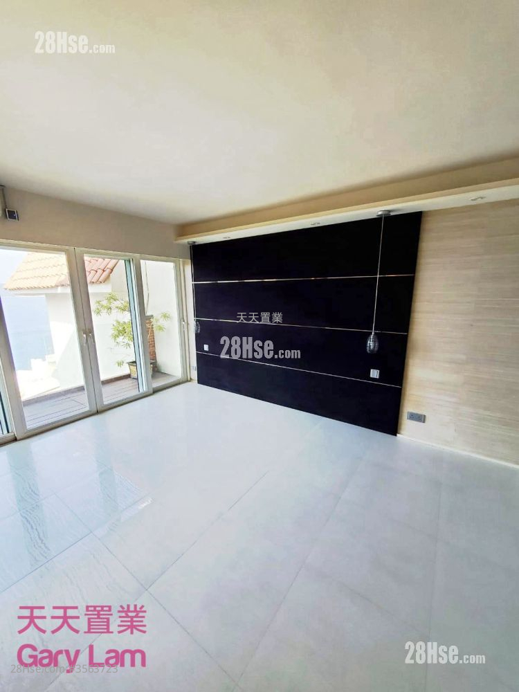 Silver Strand Lodge Rental 3 Bedrooms , 3 Bathrooms 1,893 ft² Silver Strand Lodge Rental 3 Bedrooms , 3 Bathrooms 1,893 ft²