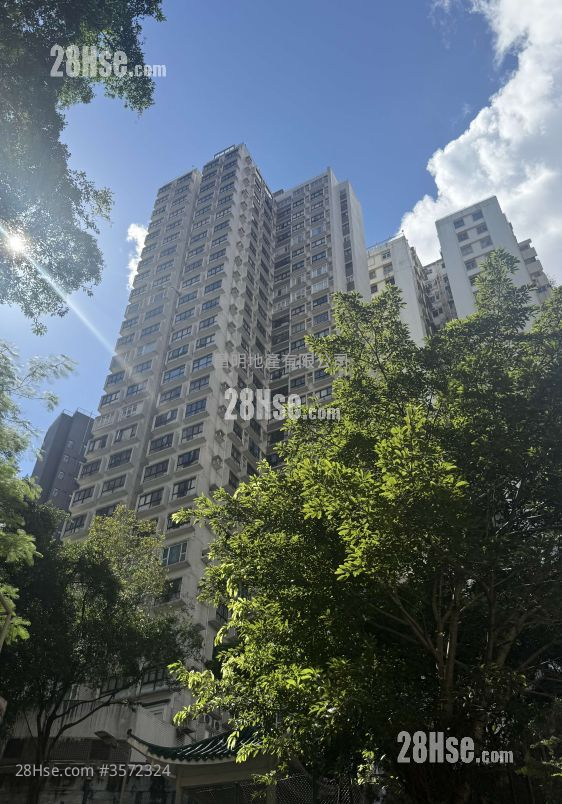建康花园 售盘 3 房 , 2 浴室 594 平方尺