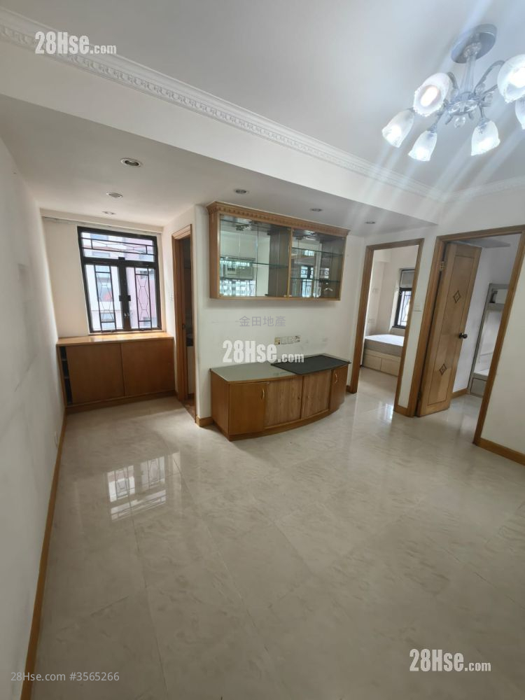 Kin Lee Building Sell 2 Bedrooms , 1 Bathroom 376 ft²