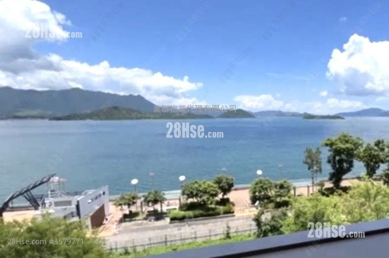 Mayfair By The Sea Rental 4 Bedrooms , 3 Bathrooms 1,699 ft²