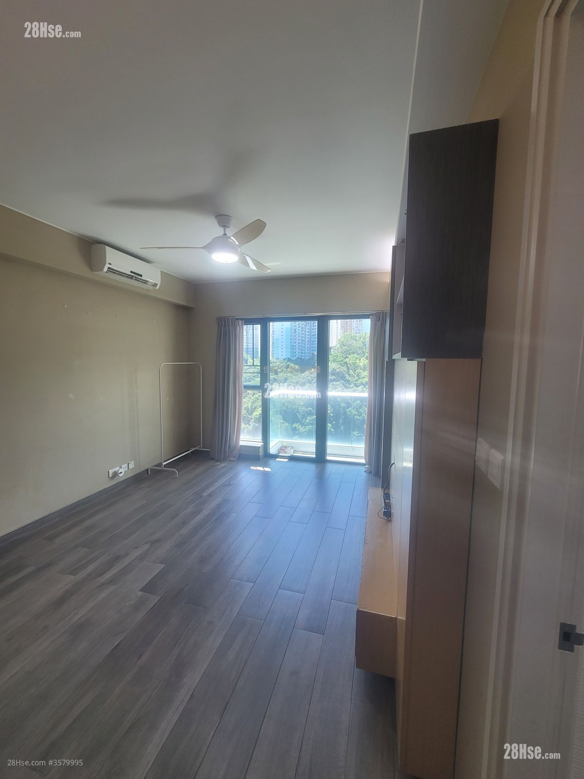 Mont Vert Rental 3 Bedrooms , 2 Bathrooms 795 ft²