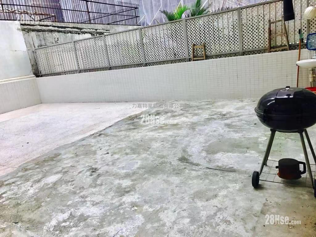 康华大厦 售盘 2 房 , 1 浴室 548 平方尺