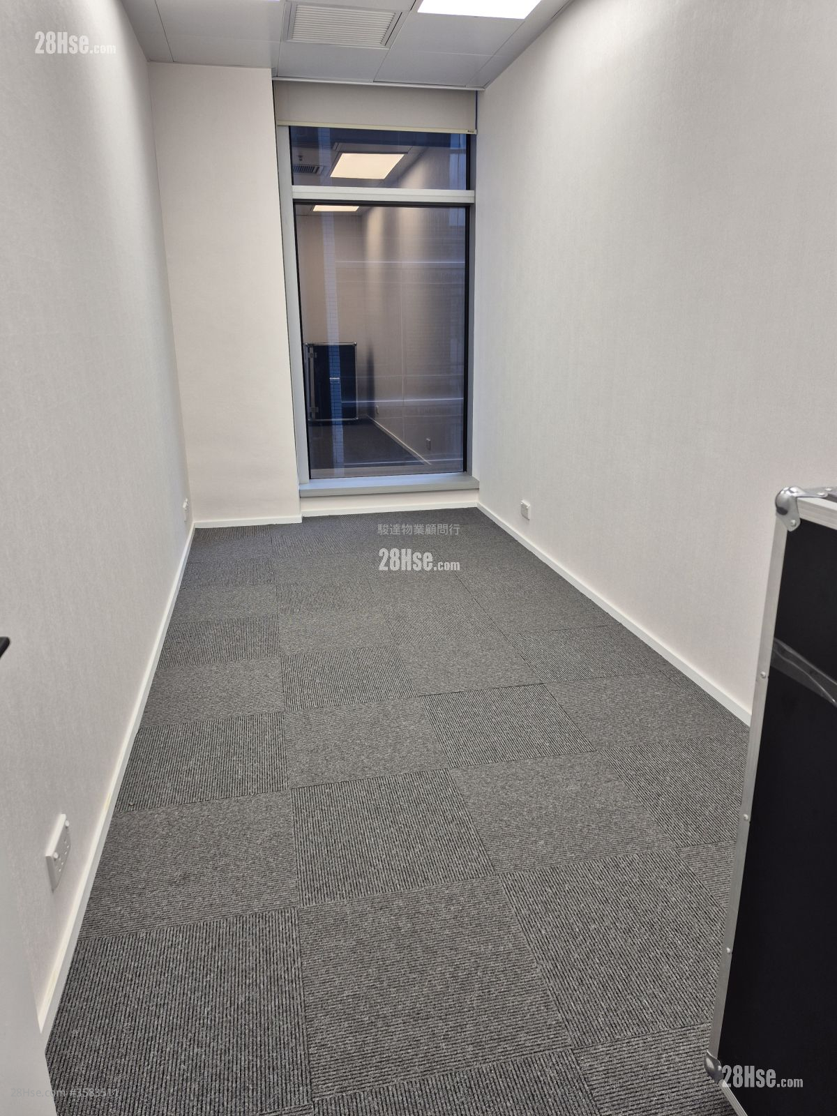 萬廸廣場 租盤